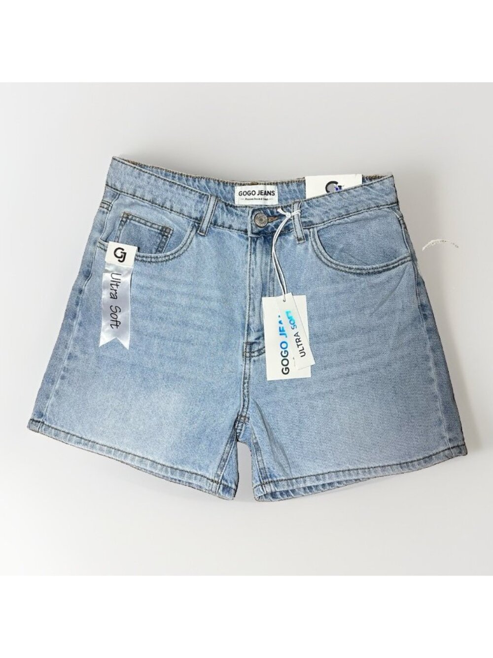Gogo Jeans Jean Shorts Women’s Size 11/30 Light Wash Classic Basic Perfect Fit